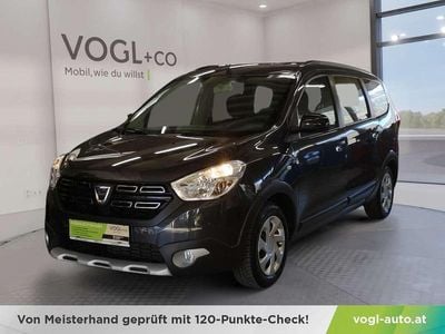 Grau Gebraucht 2021 Dacia Lodgy Celebration Van / Kleinbus | € 14.850 (Fairer Preis)