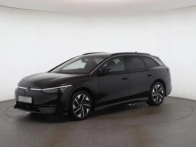 Schwarz metallic Gebraucht 2025 VW ID.7 Pro Kombi | € 58.690 (Teuer)