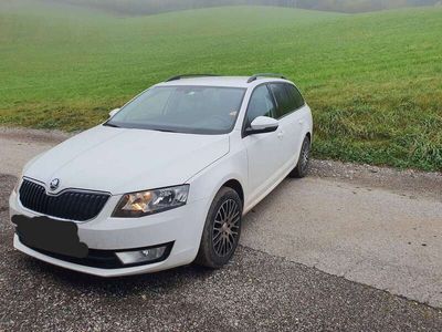 gebraucht Skoda Octavia Combi 16 TDI Ambition DSG