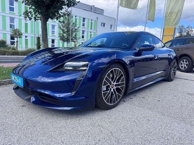 Blau Gebraucht 2021 Porsche Taycan Turbo Limousine | € 59.999