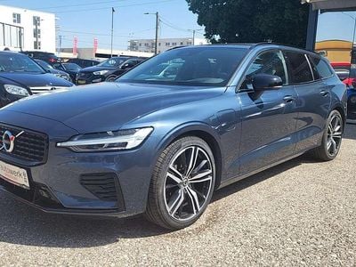 Blau Gebraucht 2021 Volvo V60 R-Design Kombi | € 31.999 (Etwas zu teuer)
