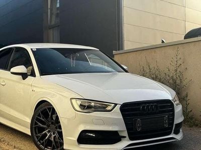 Weiß Gebraucht 2014 Audi A3 Sport Limousine | € 21.900