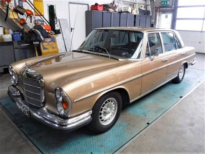 Mercedes 280