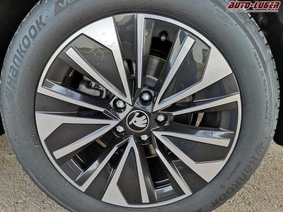 Neu Skoda Superb Selection 193 PS (141 kW) 2025 Grahitgrau metallic Kombi