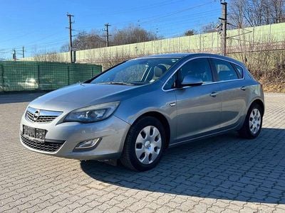 Grau Gebraucht 2010 Opel Astra Limousine | € 2.750 (Superpreis)