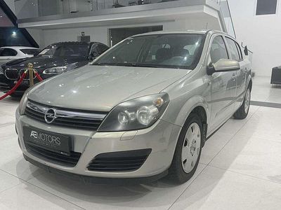 Grau Gebraucht 2006 Opel Astra Edition+ Limousine | € 1.690