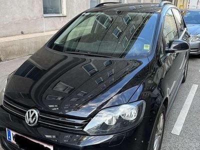 Gebraucht VW Golf VII 105 PS (77 kW) 2013 Limousine