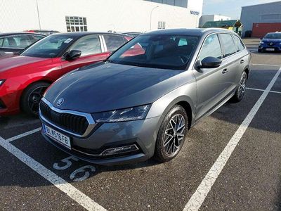 Grau Gebraucht 2023 Skoda Octavia Style Kombi | € 35.999 (Teuer)