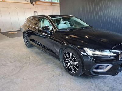 Gebraucht Volvo V60 Inscription 253 PS (186 kW) 2021 Schwarz Kombi