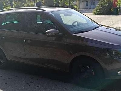 Braun Gebraucht 2015 Skoda Fabia Active Limousine | € 6.990 (Superpreis)