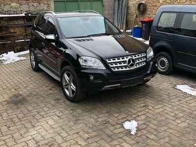 Gebraucht 2008 Mercedes ML320 SUV | € 13.900 (Etwas zu teuer)