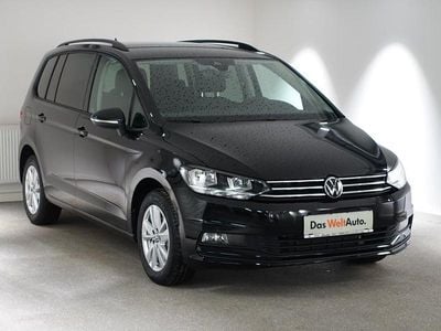Neu VW Touran Life 122 PS (89 kW) 2025 Schwarz  metallic Van / Kleinbus