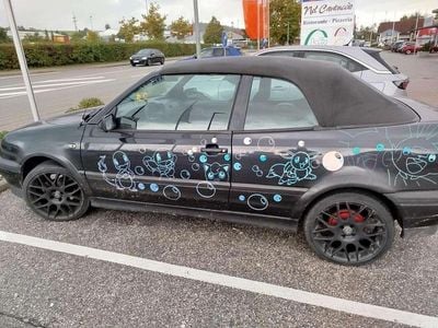 Schwarz Gebraucht 1996 VW Golf Cabriolet Cabrio | € 700