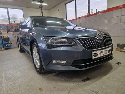 Grau Gebraucht 2017 Skoda Superb Ambition Limousine | € 12.990