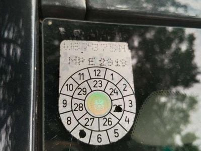 Grau Gebraucht 2009 Volvo V50 Kombi | € 3.100