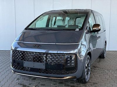 Neu Hyundai Staria 224 PS (164 kW) 2025 Silber Van / Kleinbus