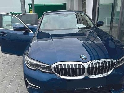 Gebraucht BMW 320 184 PS (135 kW) 2019 Blau Limousine