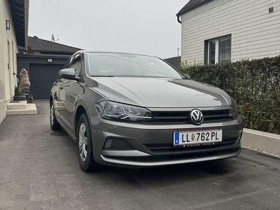 Grau Gebraucht 2018 VW Polo Kleinwagen | € 12.900 (Fairer Preis)