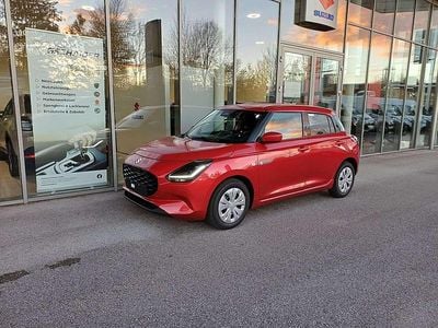 Neu Suzuki Swift 83 PS (61 kW) 2025 Rot Limousine