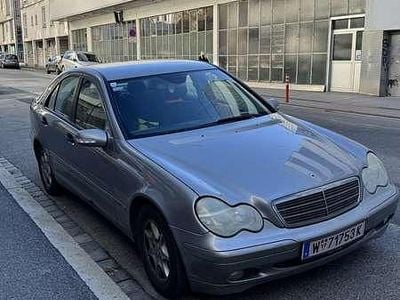 Gebraucht Mercedes C200 Classic 163 PS (119 kW) 2004 Limousine