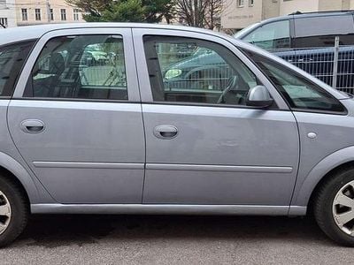 Silber Gebraucht 2009 Opel Meriva Family Van / Kleinbus | € 2.900