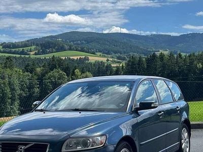 Blau Gebraucht 2010 Volvo V50 Kombi | € 3.900