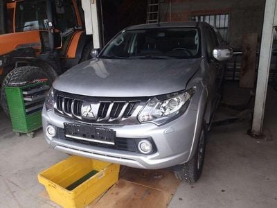 Gebraucht Mitsubishi L200 181 PS (133 kW) 2019 Silber Abholung