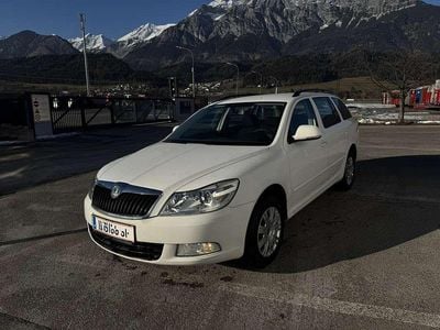 gebraucht Skoda Octavia Combi Ambition 1,6 TDI CR DPF 4x4