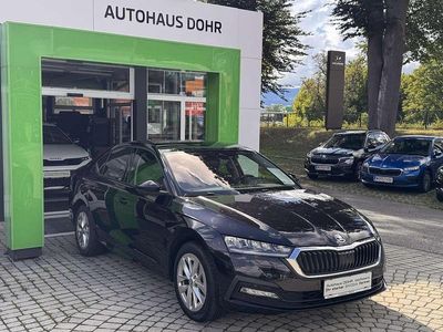 Schwarz Gebraucht 2021 Skoda Octavia Ambition Kleinwagen | € 21.900