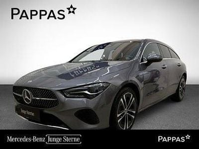 Mountaingrau metallic Gebraucht 2024 Mercedes CLA180 Shooting Brake Kombi | € 36.900