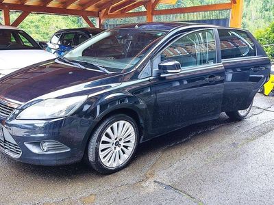 Schwarz Gebraucht 2010 Ford Focus Titanium Limousine | € 3.500