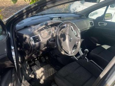 Gebraucht 2006 Peugeot 307 Active Kombi | € 500