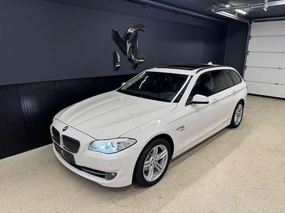 Weiß Gebraucht 2012 BMW 525 Shadowline Kombi | € 10.999 (Superpreis)