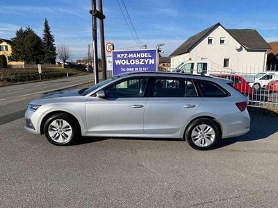gebraucht Skoda Octavia Octavia Combi 2,0 TDI 4x4DSG Ambition