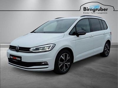 Weiss normal Gebraucht 2023 VW Touran Highline Van / Kleinbus | € 36.870
