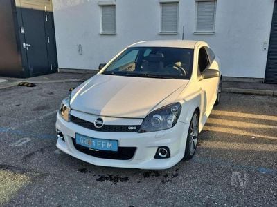 Weiß Gebraucht 2008 Opel Astra Edition Limousine | € 11.980