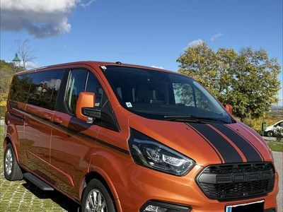 Orange Gebraucht 2018 Ford Tourneo Titanium Van / Kleinbus | € 29.990