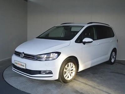 Weiss normal Gebraucht 2017 VW Touran Comfortline Van / Kleinbus | € 14.989 (Etwas zu teuer)