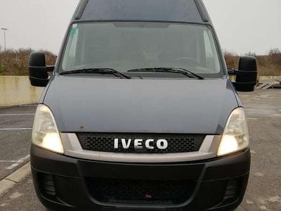 Gebraucht 2011 Iveco Daily Kombi | € 4.000