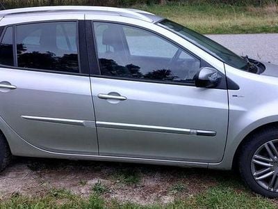 Gebraucht Renault Clio GrandTour 101 PS (74 kW) 2011 Silber Kombi