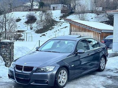 Grau Gebraucht 2006 BMW 325 M Sport Limousine | € 5.500