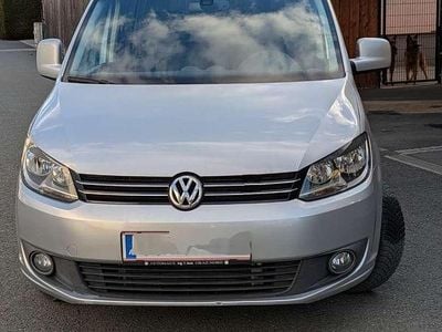 Gebraucht VW Caddy Maxi Comfortline 105 PS (77 kW) 2011 Silber Van / Kleinbus