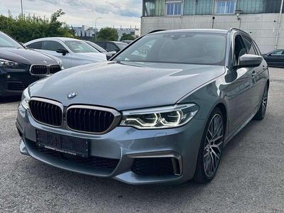 Grau Gebraucht 2018 BMW 550 Kombi | € 29.900