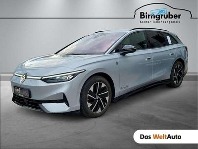 Silber metallic Gebraucht 2025 VW ID.7 Pro Kombi | € 57.970 (Teuer)