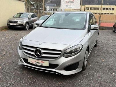 Grau Gebraucht 2017 Mercedes B180 Edition Van / Kleinbus | € 12.590 (Superpreis)