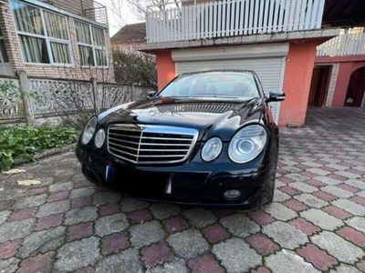 Mercedes E200