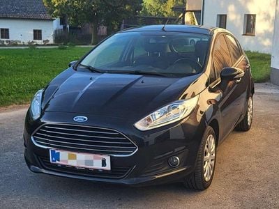Schwarz Gebraucht 2015 Ford Fiesta Trend Kleinwagen | € 6.099 (Fairer Preis)