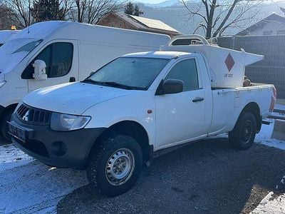 gebraucht Mitsubishi L200 2.5 TD / Nur 68.000km / Verkaufe Nur An Gewerbe