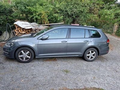 Gebraucht VW Golf 90 PS (66 kW) 2017 Grau Limousine