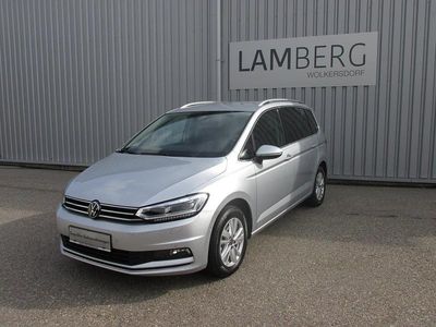 Silber metallic Gebraucht 2023 VW Touran Highline Van / Kleinbus | € 36.950